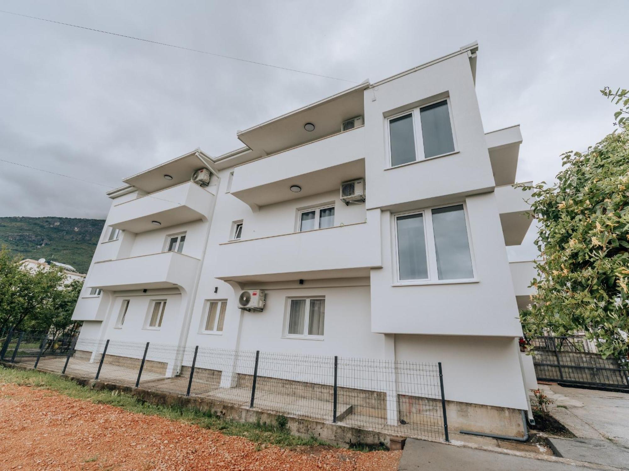 Apartments Milivojevic Бар Екстер'єр фото
