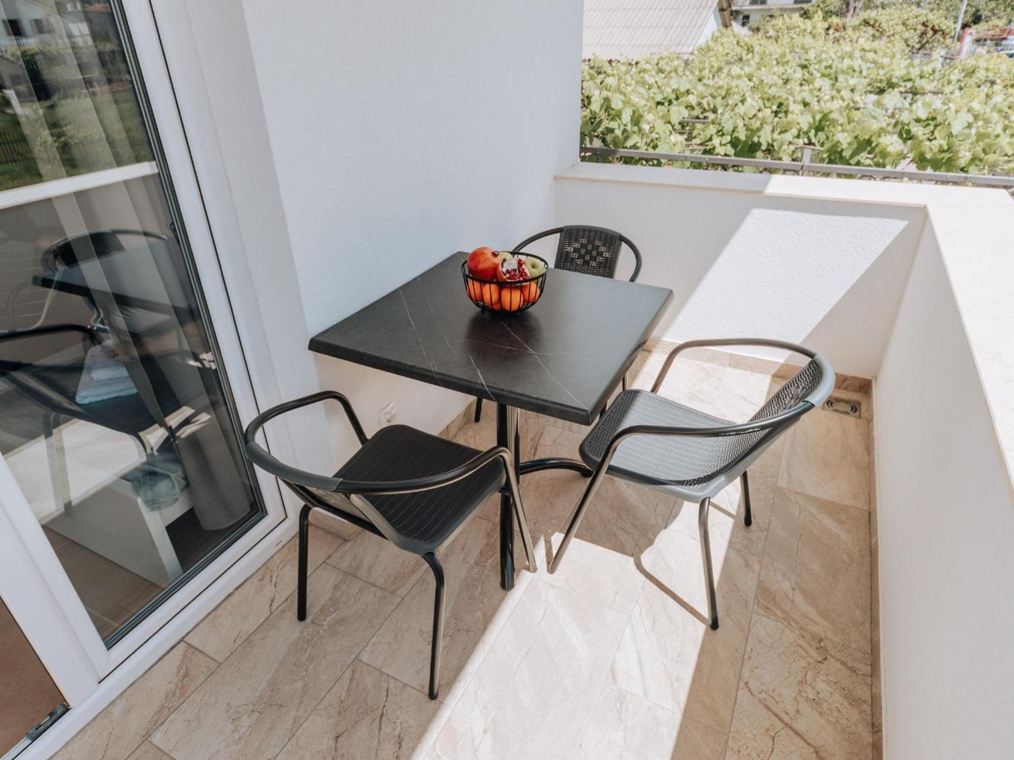 Apartments Milivojevic Бар Екстер'єр фото